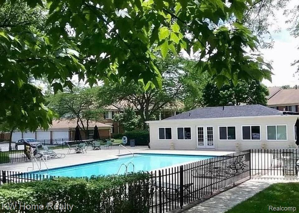 29632 Middlebelt Road, Unit 1703 Farmington Hills, MI 48334 - Photo 27 of 30