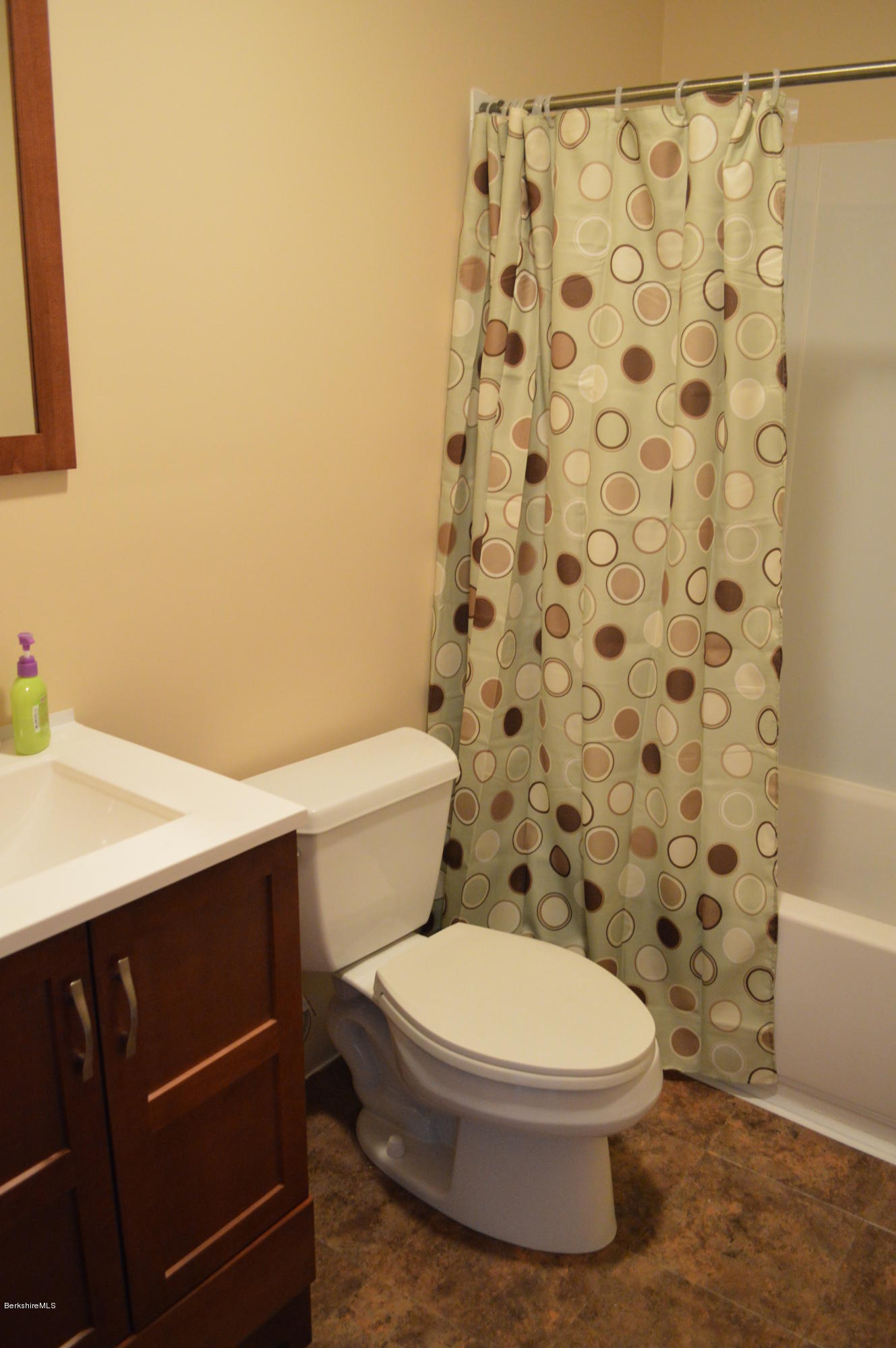 321 Bates Road Windsor, MA 01270 - Photo 5 of 16 2nd floor bath