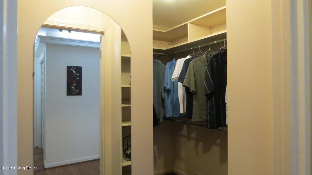 4908 Crofton Road Louisville, KY 40207 - Photo 32 of 41 30.jpg