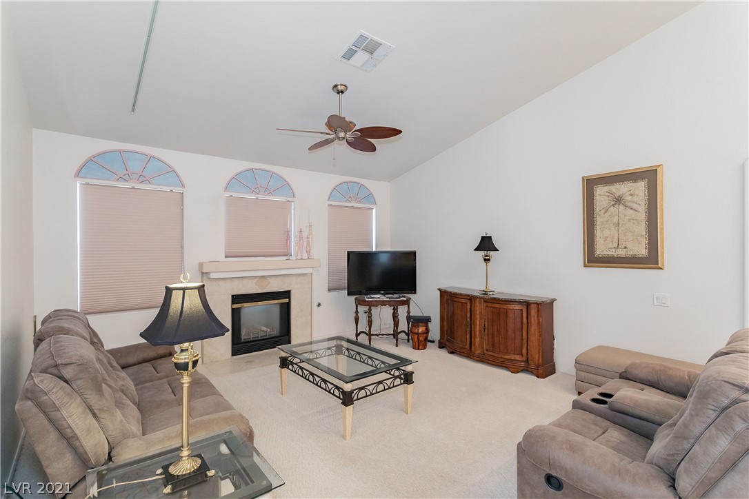 254 Chestnut Ridge Circle Henderson, NV 89012 - Photo 5 of 37 Gallery Image 5