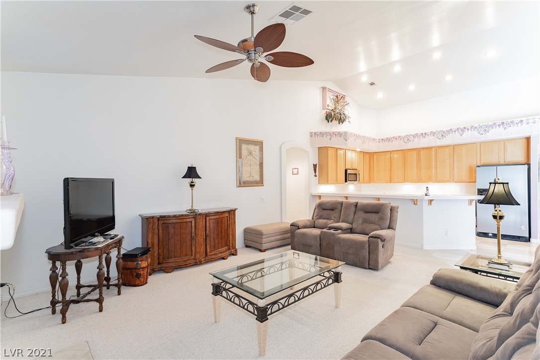 254 Chestnut Ridge Circle Henderson, NV 89012 - Photo 7 of 37 Gallery Image 7