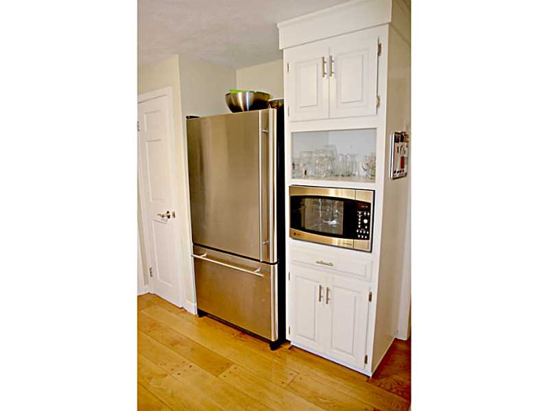 9 Old Forge Road Cumberland, RI 02864 - Photo 6 of 22 Kitchen.