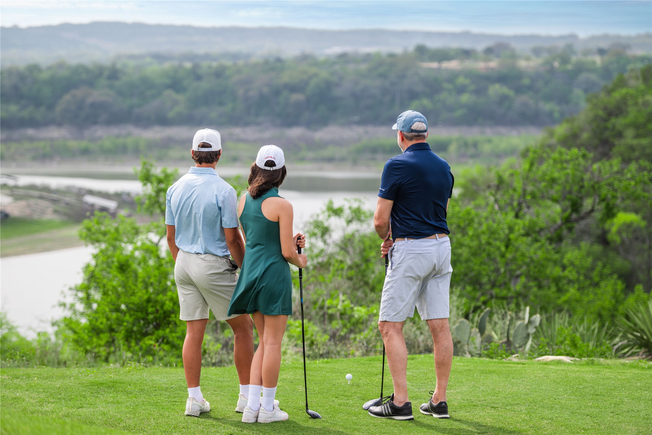 _ Pleasant Knoll Drive Road Spicewood, TX 78669 - Photo 6 of 23 a view of entertaining space