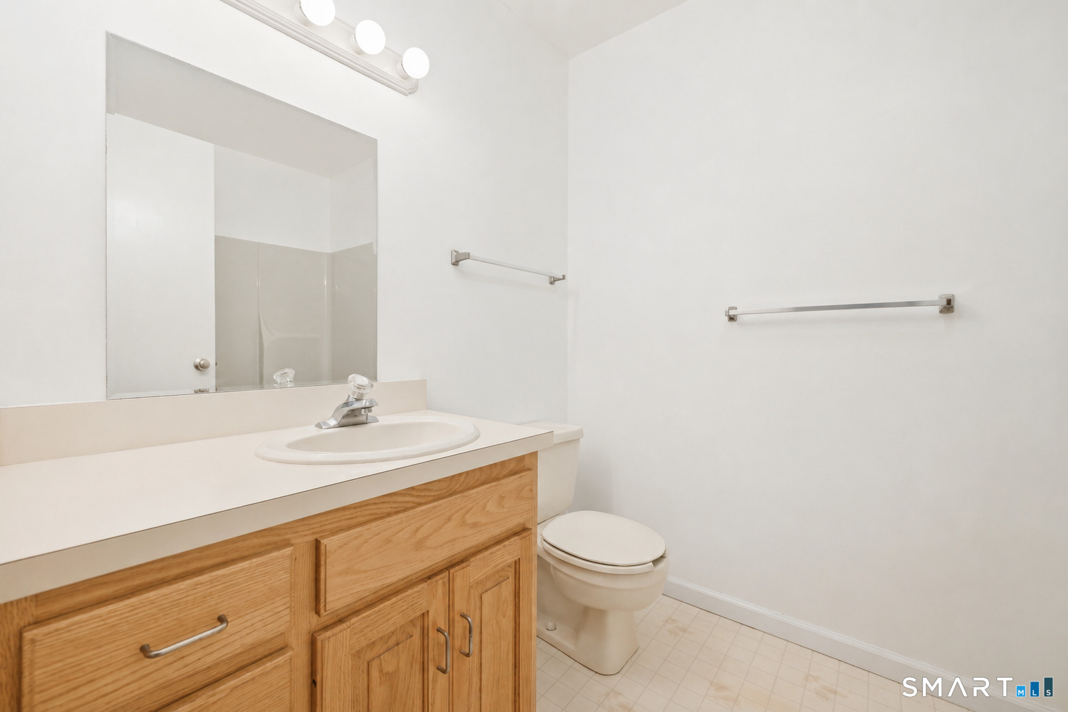 181 Haddad Road Waterbury, CT 06708 - Photo 11 of 34