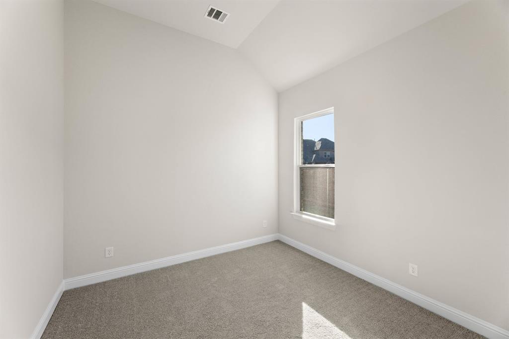 4802 Timberdrift Street Midlothian, TX 76065 - Photo 11 of 34 an empty room with windows and closet