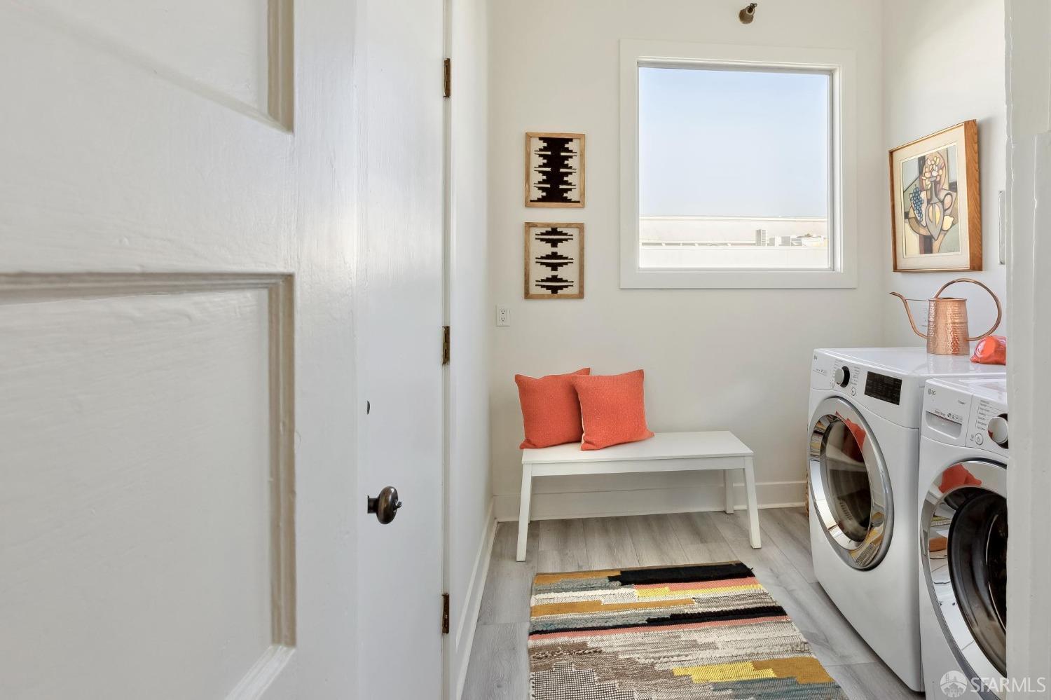 3270 20th Street San Francisco, CA 94110 - Photo 10 of 32 a utility room with dryer and washer