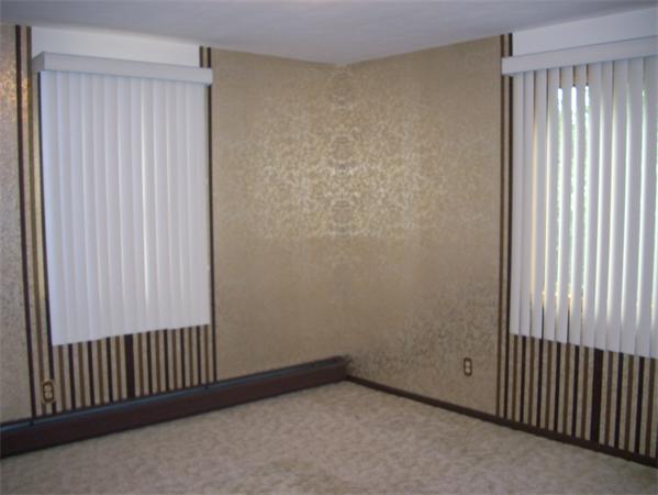 68 Patterson Avenue Springfield, MA 01119 - Photo 15 of 24 a view of a livingroom with an entryway