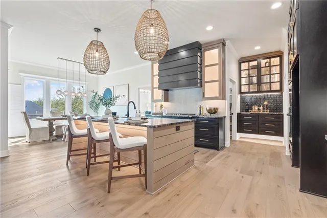 $819,900 | 4312 Northeast Hideaway Drive, Lee's Summit, MO 64064