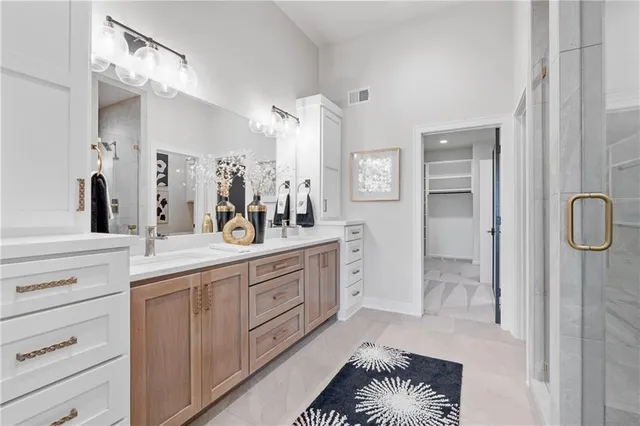 $819,900 | 4312 Northeast Hideaway Drive, Lee's Summit, MO 64064