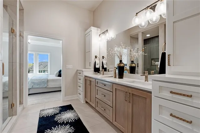 $819,900 | 4312 Northeast Hideaway Drive, Lee's Summit, MO 64064