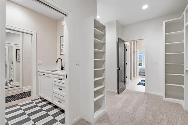 $819,900 | 4312 Northeast Hideaway Drive, Lee's Summit, MO 64064