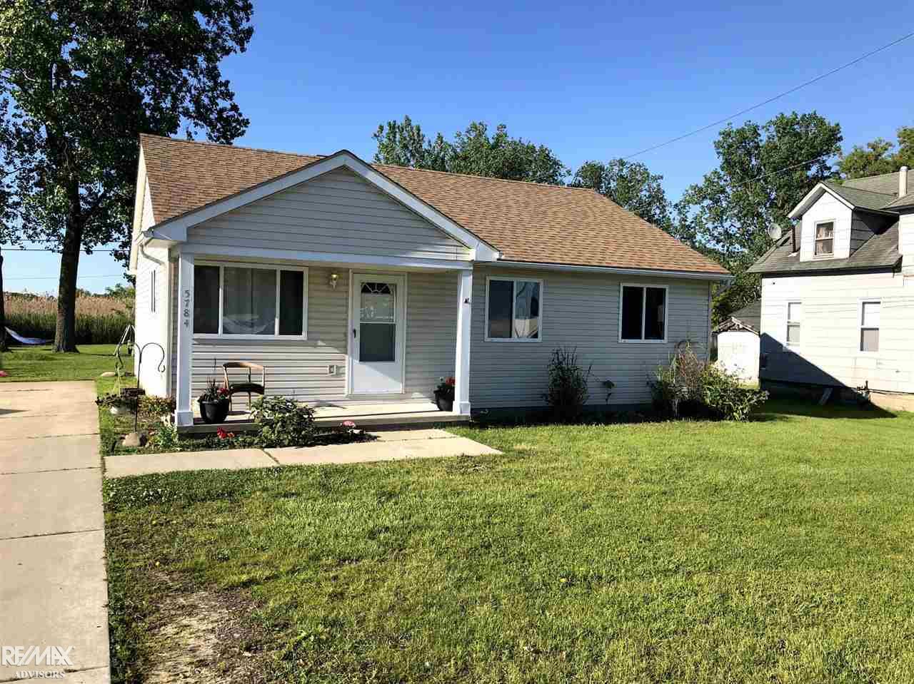 5784 Pointe Tremble Road Algonac, MI 48001 - Photo 1 of 17 31376988.JPG
