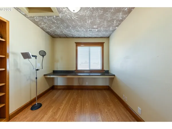 $615,000 | 4465 Countryside Court Northeast, Salem, OR 97305