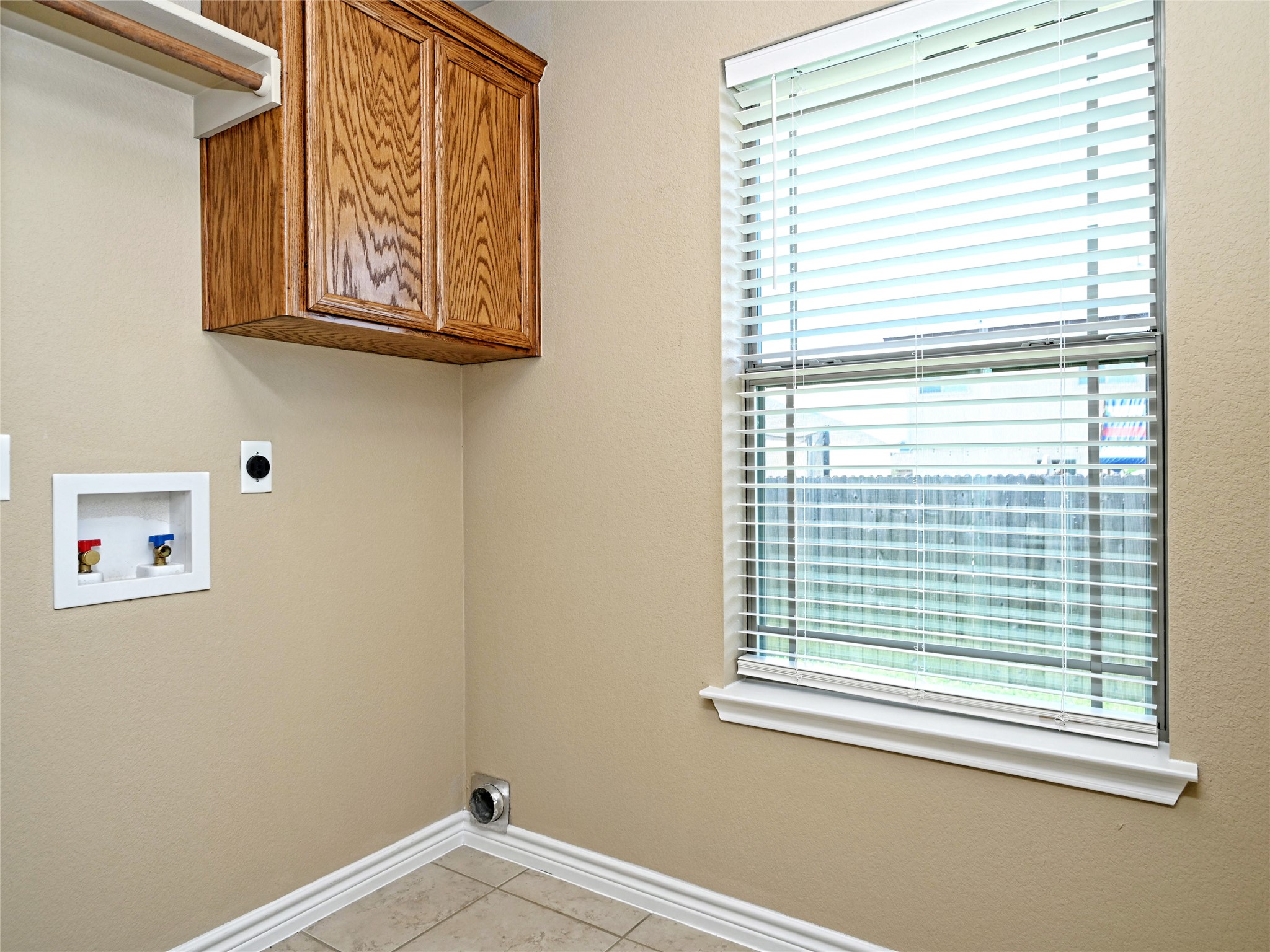 224 Geode Lane Jarrell, TX 76537 - Photo 32 of 36