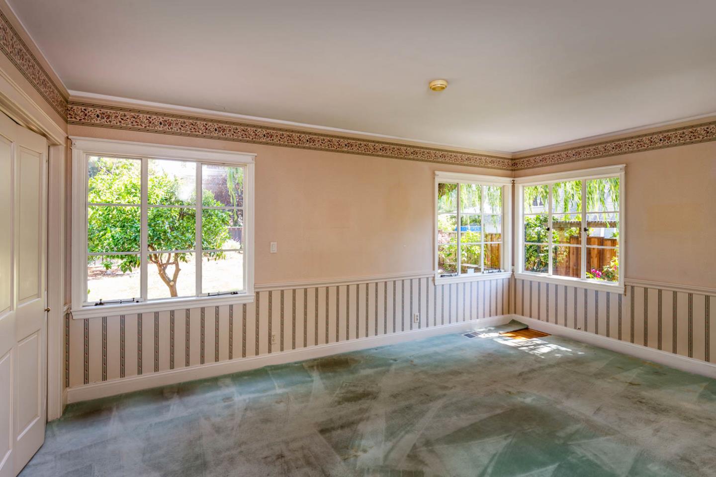 450 Edgewood Road San Mateo, CA 94402 - Photo 21 of 39 Gallery Image 21