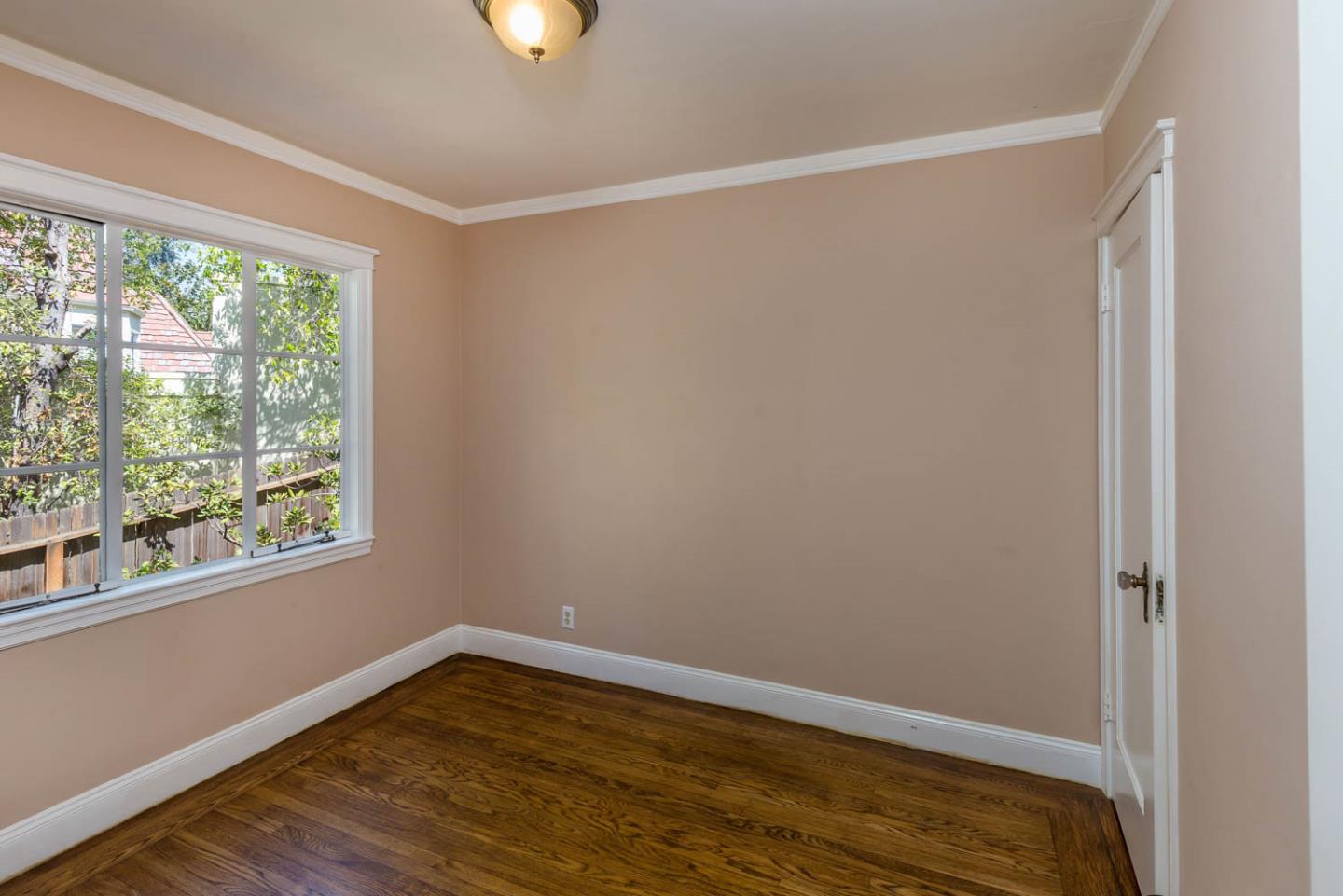 450 Edgewood Road San Mateo, CA 94402 - Photo 26 of 39 Gallery Image 26