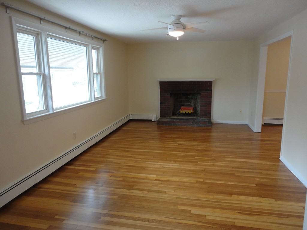 74 Glencliff Road Boston, MA 02131 - Photo 4 of 26 Gallery Image 4