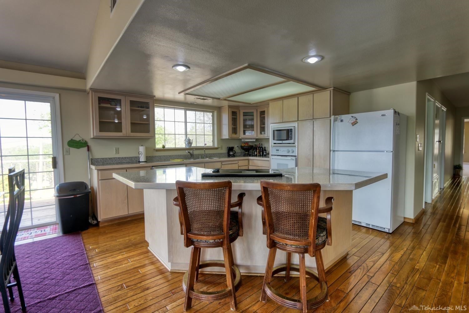 19605 Water Canyon Road Tehachapi, CA 93561 - Photo 8 of 25 Gallery Image 8
