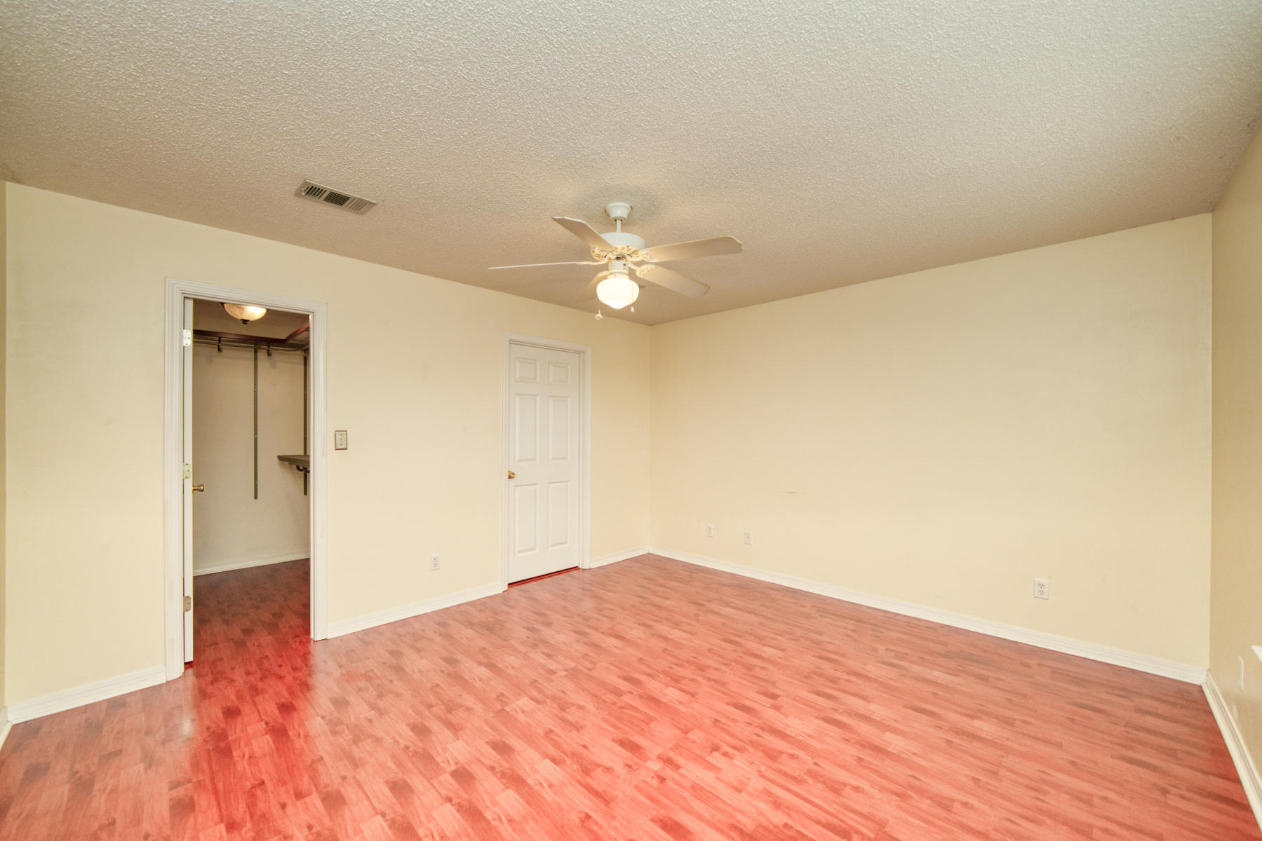 5717 Ridge Avenue Milton, FL 32583 - Photo 7 of 16 Gallery Image 7