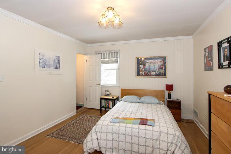 6214 Redwing Road Bethesda, MD 20817 - Photo 24 of 28 Bedroom (Master)
