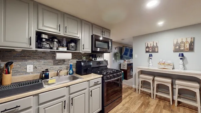 $649,900 | 254-256 Pleasant Street, Lowell, MA 01852