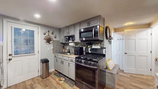 $649,900 | 254-256 Pleasant Street, Lowell, MA 01852