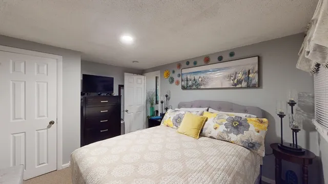 $649,900 | 254-256 Pleasant Street, Lowell, MA 01852