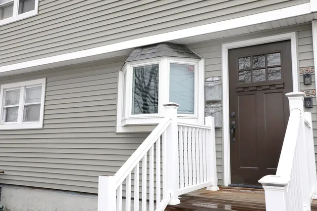 $649,900 | 254-256 Pleasant Street, Lowell, MA 01852