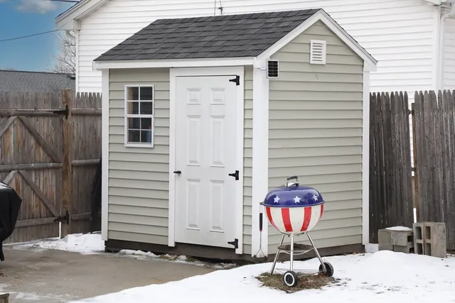 $649,900 | 254-256 Pleasant Street, Lowell, MA 01852