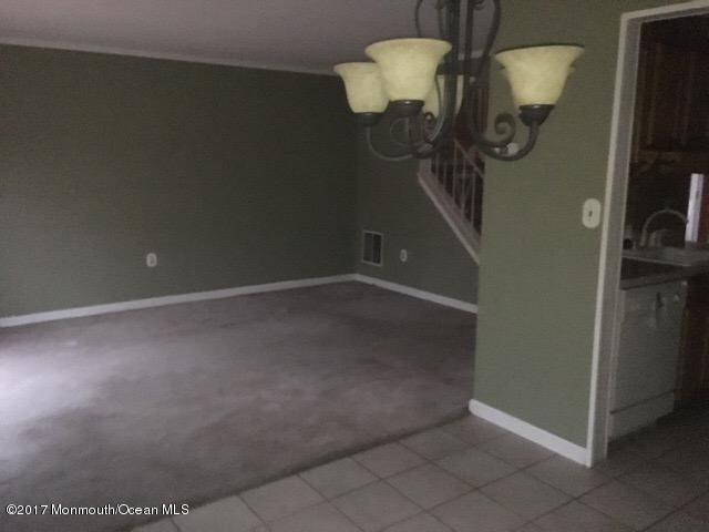 2 Swan Road Howell, NJ 07731 - Photo 19 of 22 unflagged_073