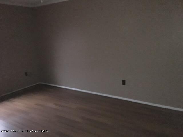 2 Swan Road Howell, NJ 07731 - Photo 7 of 22 unflagged_025
