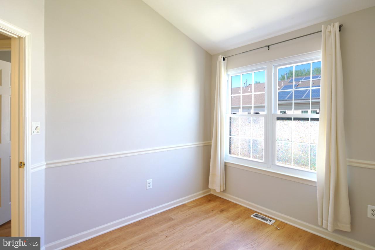 9423 Fields Road Gaithersburg, MD 20878 - Photo 9 of 44 Gallery Image 9