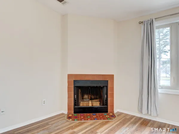 $2,300 | 17 Little Oak Lane, Unit 17, Rocky Hill, CT 06067