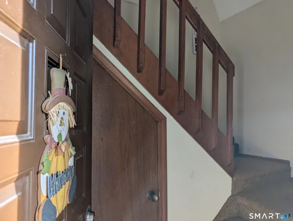 $2,300 | 17 Little Oak Lane, Unit 17, Rocky Hill, CT 06067