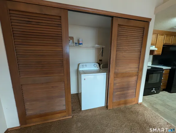 $2,300 | 17 Little Oak Lane, Unit 17, Rocky Hill, CT 06067