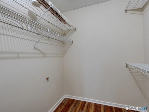 $2,300 | 17 Little Oak Lane, Unit 17, Rocky Hill, CT 06067