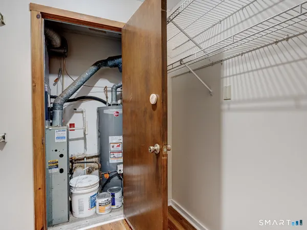 $2,300 | 17 Little Oak Lane, Unit 17, Rocky Hill, CT 06067