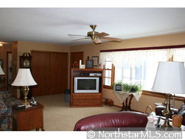 2601 48th Street Southwest Rochester, MN 55902 - Photo 3 of 10
