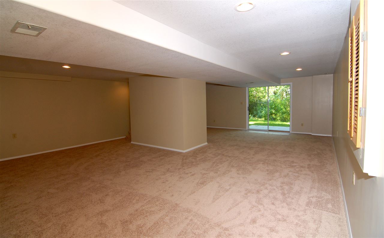 9734 Saratoga Road Fort Wayne, IN 46804 - Photo 34 of 36 Gallery Image 34