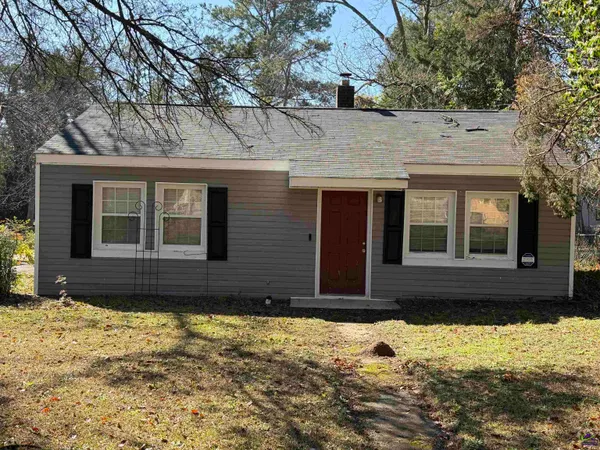 $144,000 | 207 Eaker Drive, Warner Robins, GA 31088
