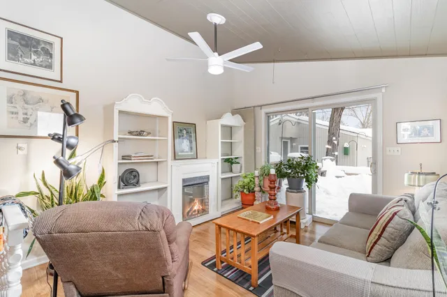 $249,500 | 3734 Perry Avenue North, Robbinsdale, MN 55422