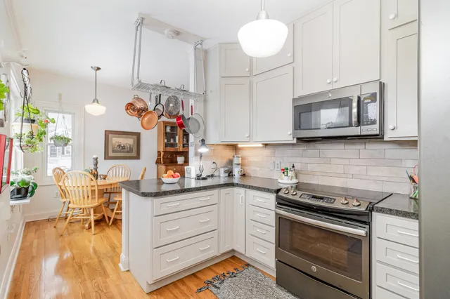 $249,500 | 3734 Perry Avenue North, Robbinsdale, MN 55422