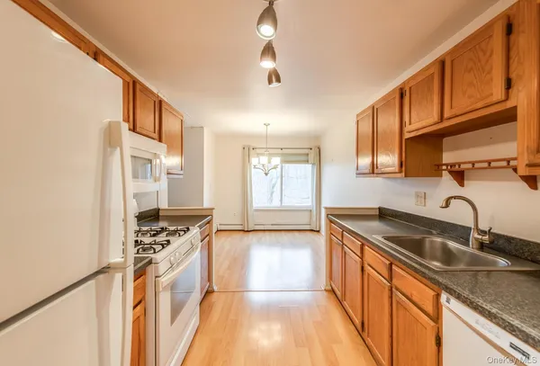 $189,900 | 3 Hook Road, Unit 15D, Poughkeepsie, NY 12601