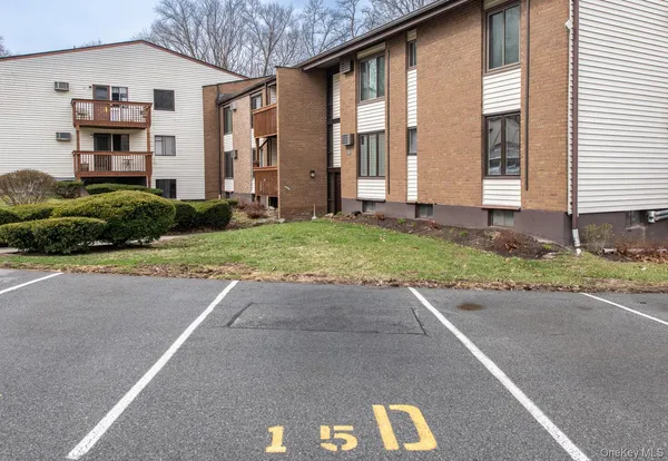 $189,900 | 3 Hook Road, Unit 15D, Poughkeepsie, NY 12601