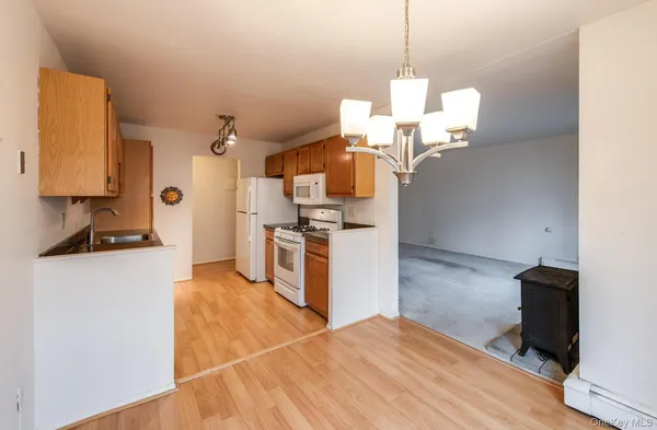 $189,900 | 3 Hook Road, Unit 15D, Poughkeepsie, NY 12601