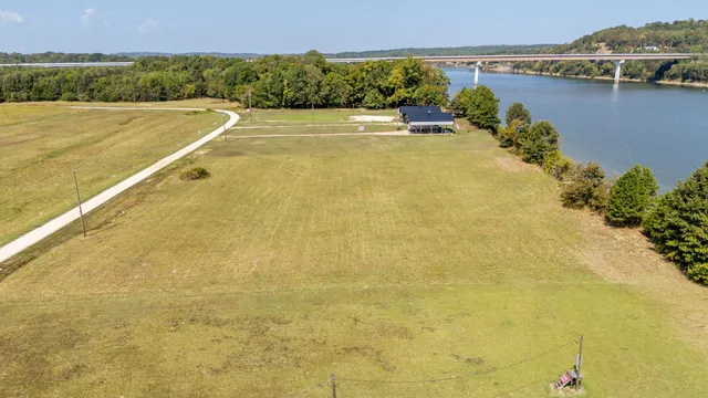 $64,000 | 0 Dancing Eagle Lane, Unit LOT 7, Clifton, TN 38425