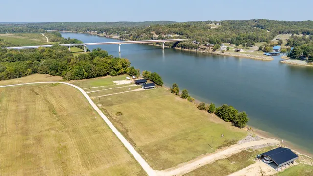 $64,000 | 0 Dancing Eagle Lane, Unit LOT 7, Clifton, TN 38425