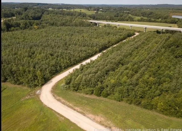 $64,000 | 0 Dancing Eagle Lane, Unit LOT 7, Clifton, TN 38425