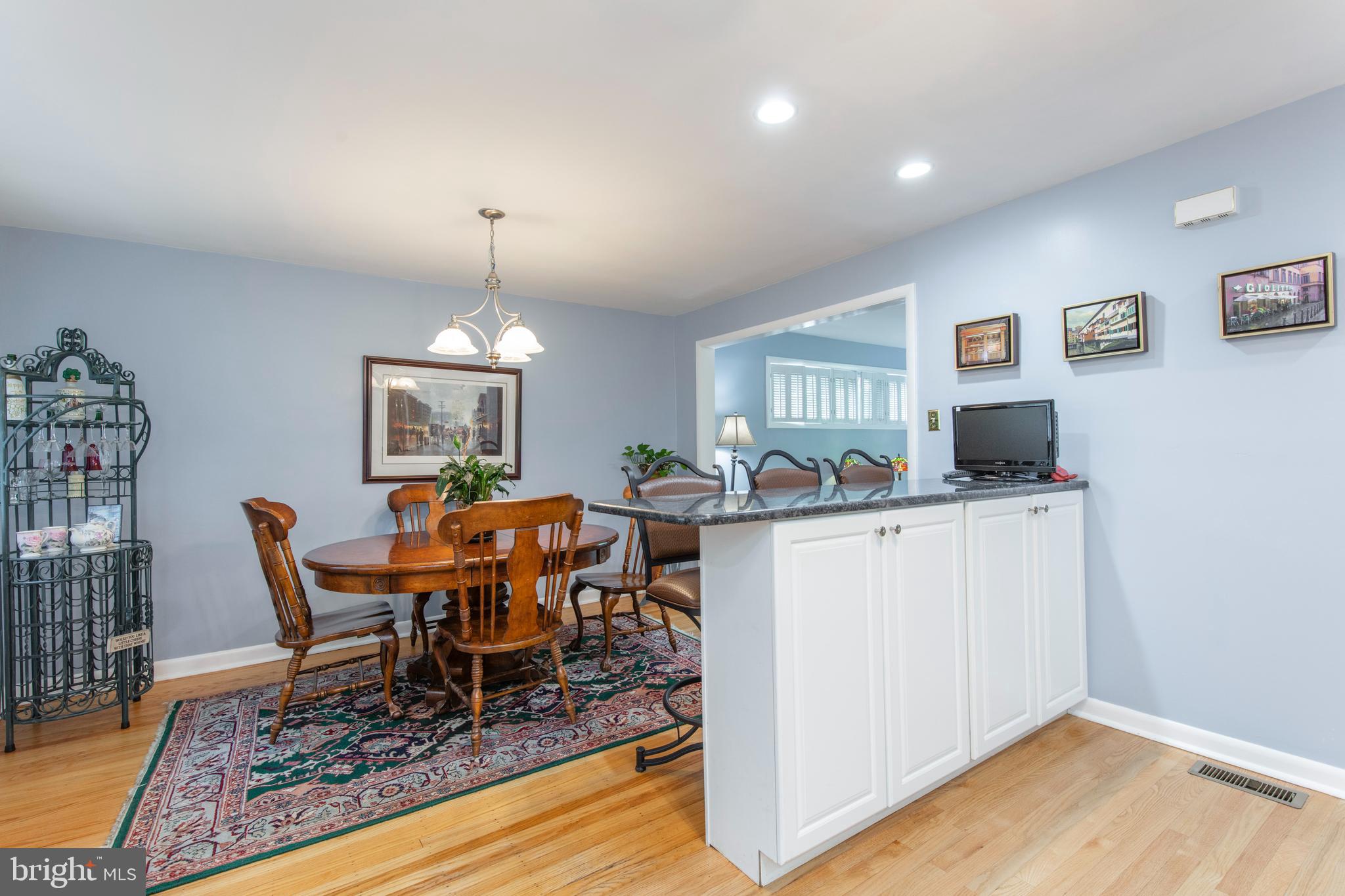 630 Crestwood Road Wayne, PA 19087 - Photo 11 of 41