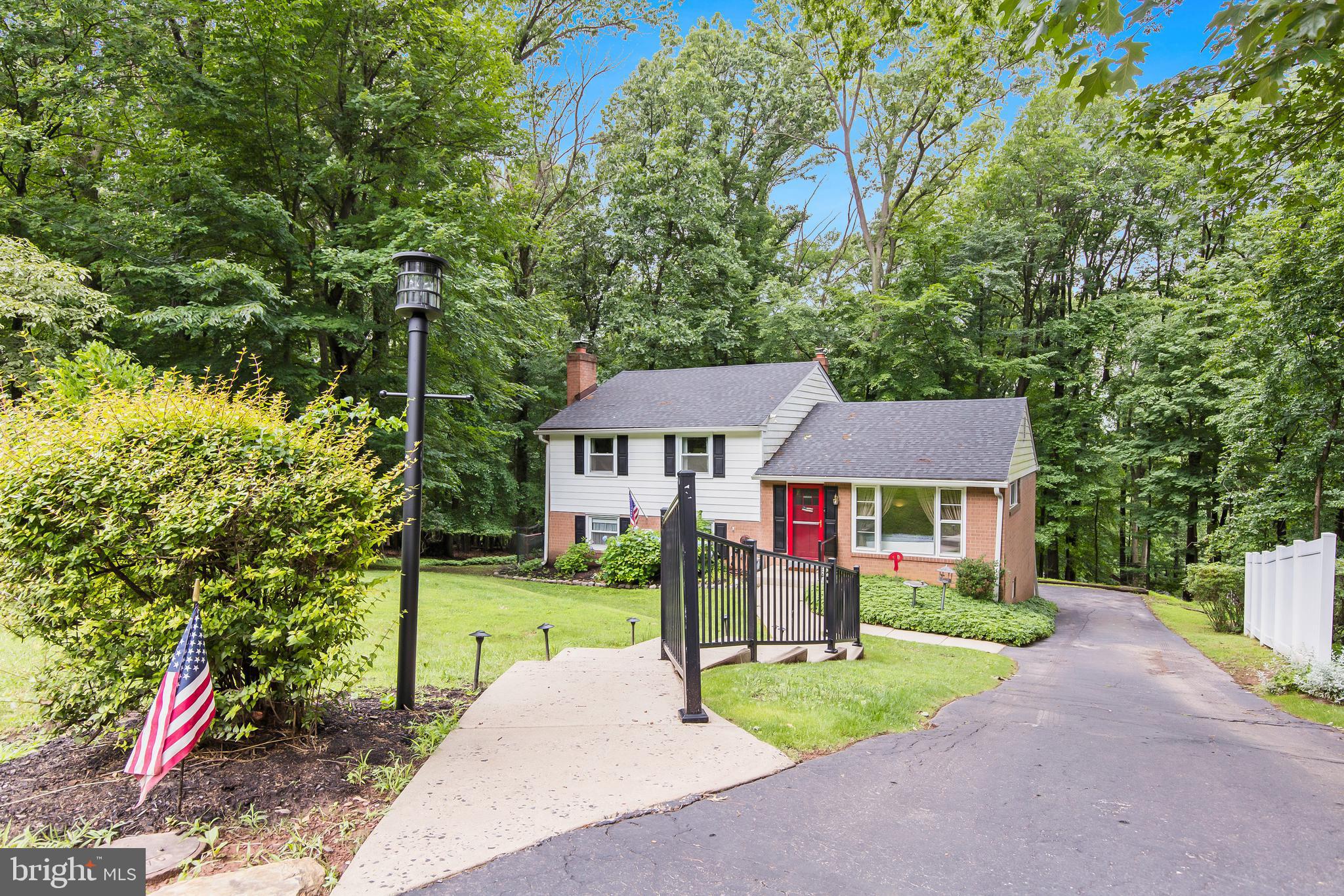 630 Crestwood Road Wayne, PA 19087 - Photo 4 of 41